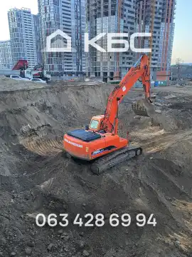 Риття котлованів в Києві та області
