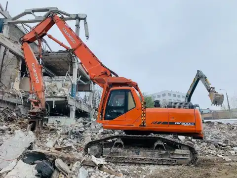 Оренда екскаваторів в Києві та області